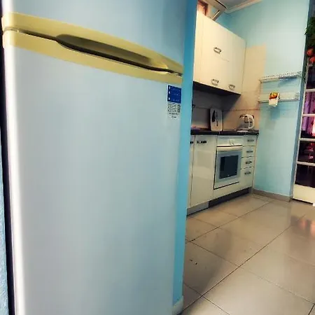 Warm, Cozy And Comfortable 阿德耶