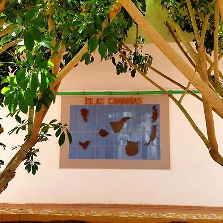 Warm, Cozy And Comfortable 阿德耶