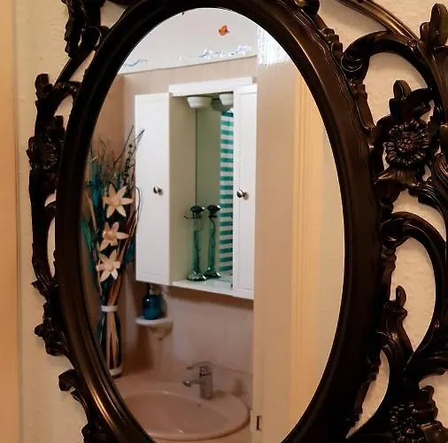 Warm, Cozy And Comfortable Адехе