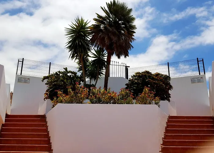 Warm, Cozy And Comfortable Адехе